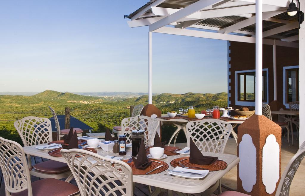 River Crossing Lodge Windhoek Esterno foto